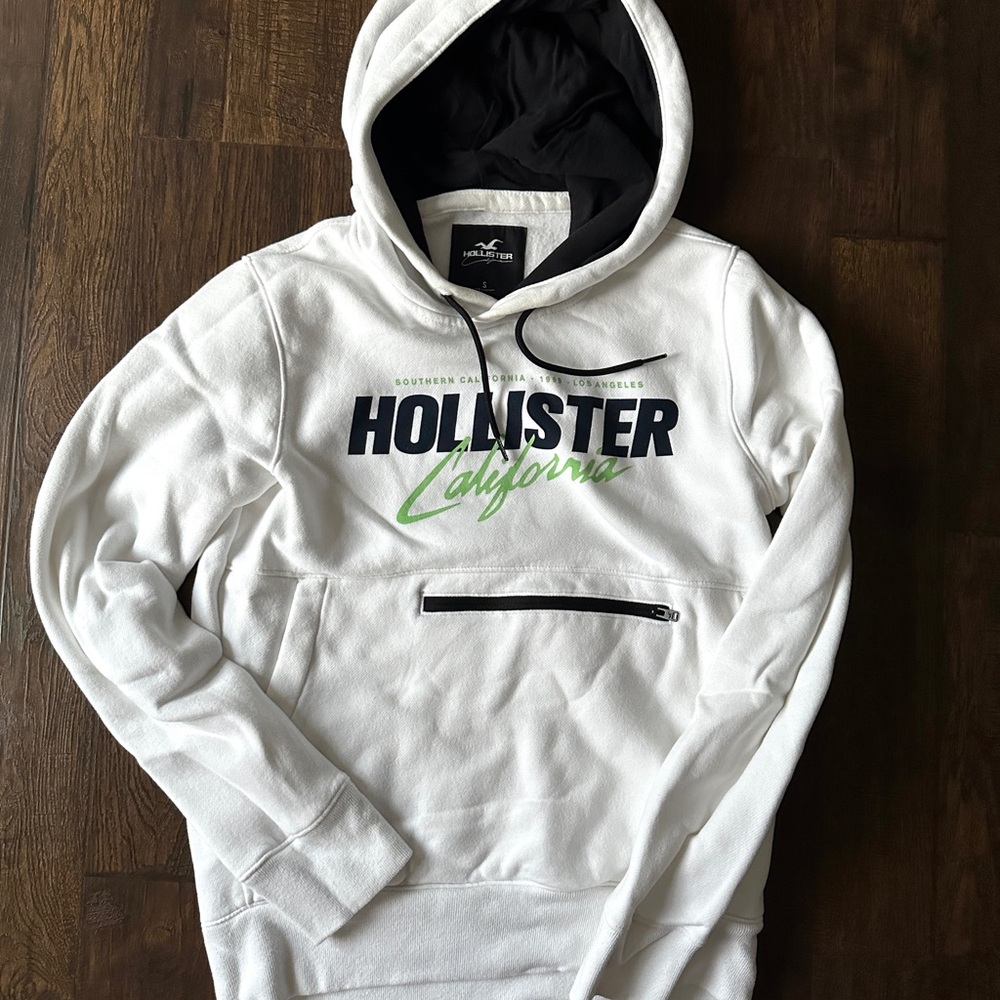 New Hollister Graphic Hoodie